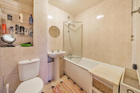 1 bedroom flat for sale, Mays Hill Road, Bromley
