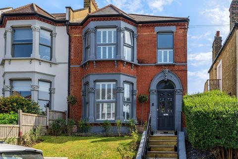 4 bedroom end of terrace house for sale, Dowanhill Road, Catford