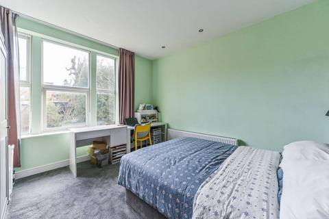 2 bedroom flat for sale, Harold Road, Crystal Palace, London, SE19