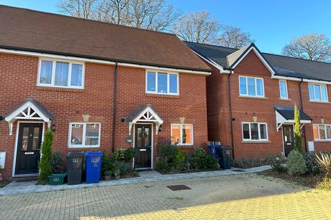2 bedroom semi-detached house for sale, Withers Walk, HAWLEY GU17