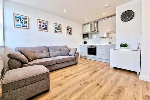 1 bedroom apartment for sale, Victoria Road, FARNBOROUGH GU14