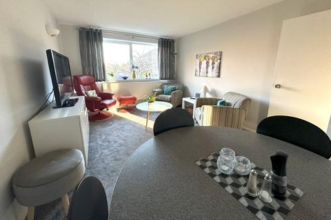 2 bedroom apartment for sale - Henley Drive, FRIMLEY GREEN GU16
