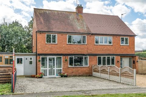 3 bedroom semi-detached house for sale, Church Road, Astwood Bank, Redditch, Worcestershire, B96