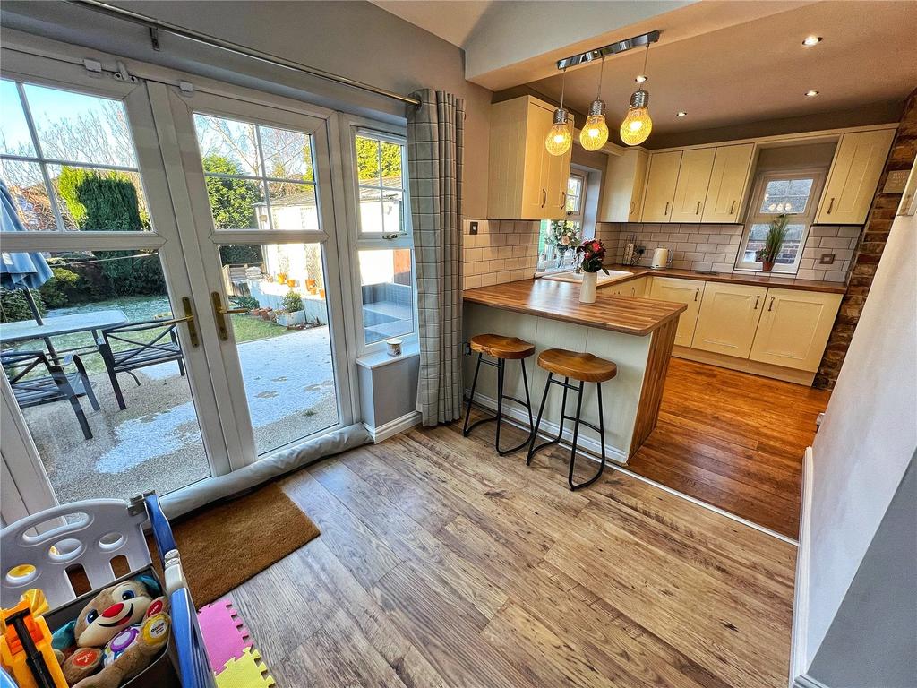 Kitchen/Dining Room