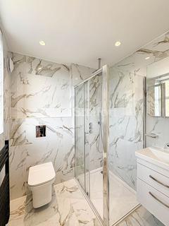 3 bedroom flat to rent, Hornsey Road, London N7