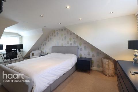 7 Poplar Close, South Ockendon, RM15 6TU