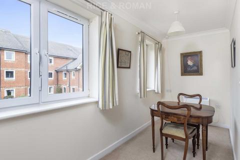 2 bedroom retirement property for sale, Manor Road North, Esher KT10