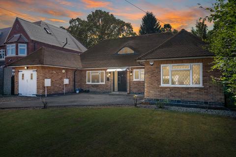 4 bedroom bungalow to rent - Oadby, Leicester LE2