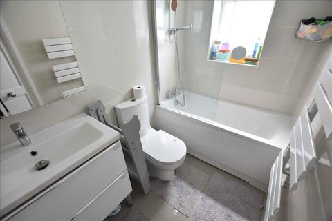 51a Fruen Road, Feltham, TW14 9NT
