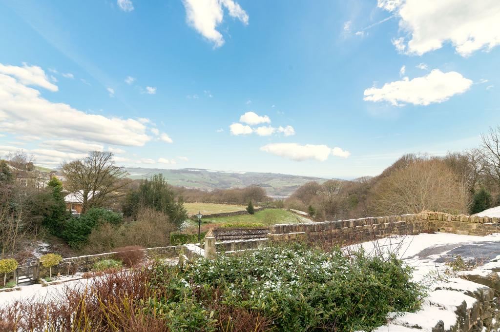 Bridley Brook, Holt Head Road, Slaithwaite, HD7 3 bed cottage for sale £260,000