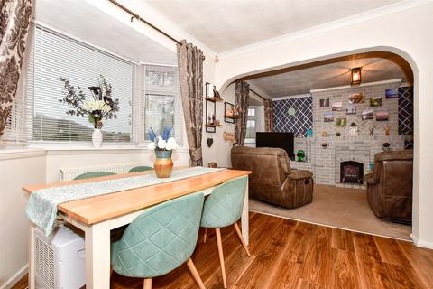 3 bedroom chalet for sale - Princes Avenue, Walderslade, Chatham, Kent
