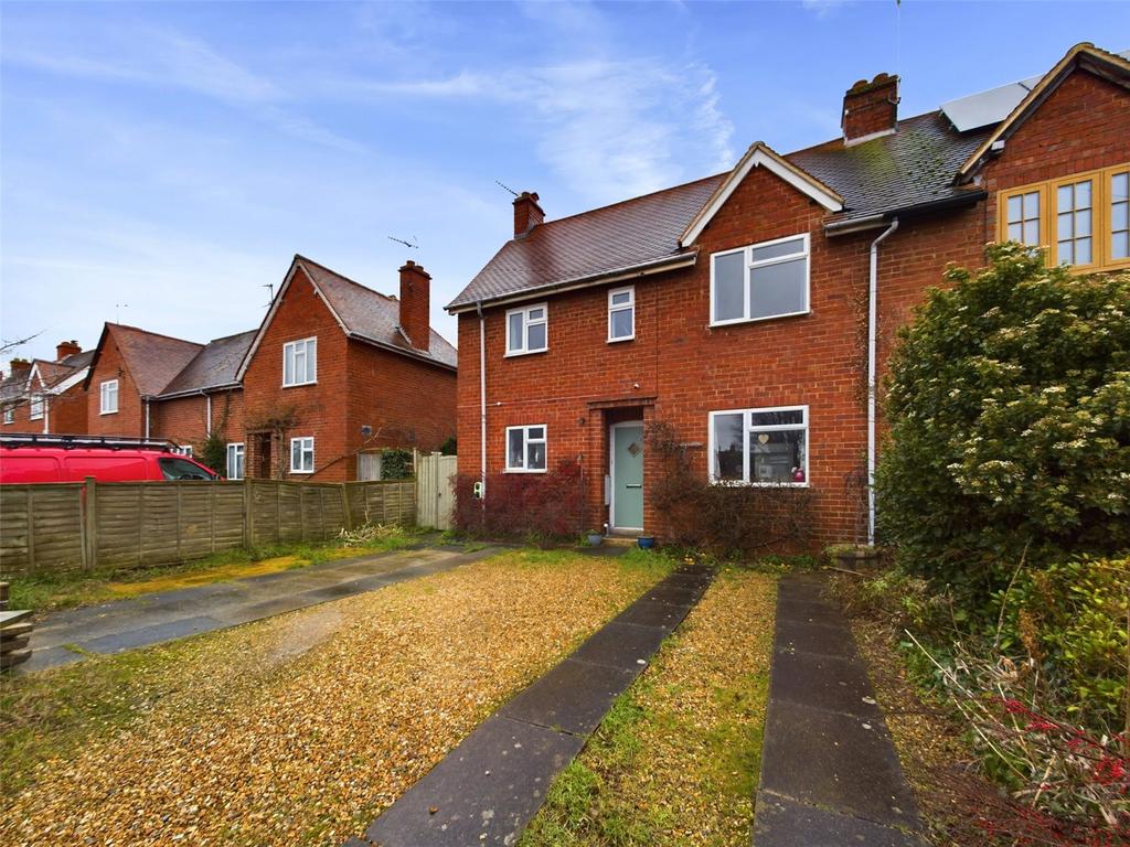 Bouncers Lane, Prestbury, Cheltenham... 4 bed semidetached house for