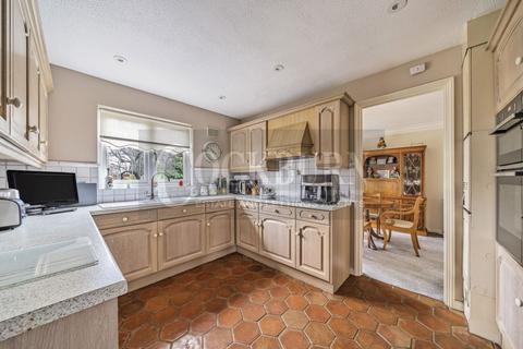11 Margaret Gardner Drive, London, SE9 3LR