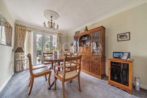 11 Margaret Gardner Drive, London, SE9 3LR