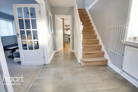 67 Attlee Avenue, New Rossington, Doncaster, DN11 0QU