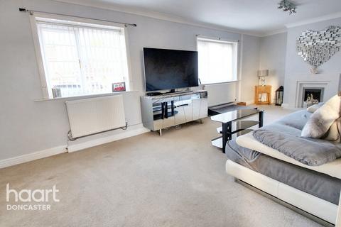 67 Attlee Avenue, New Rossington, Doncaster, DN11 0QU