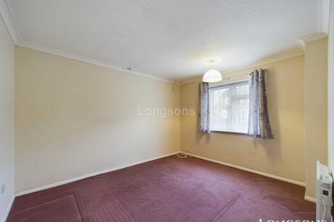 9 Elizabeth Drive, Necton, Swaffham, PE37 8NB