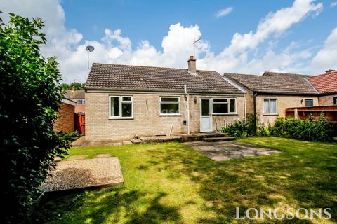 9 Elizabeth Drive, Necton, Swaffham, PE37 8NB