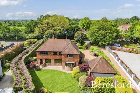 4 bedroom detached house for sale, Fryerning Lane, Ingatestone, CM4