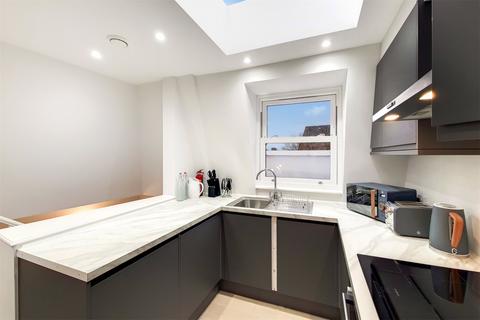 2 bedroom flat for sale, Greyhound Road, Hammersmith, London