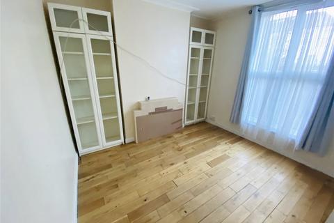39 Sandhurst Road, London, SE6 1UP