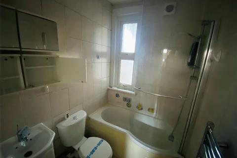 39 Sandhurst Road, London, SE6 1UP