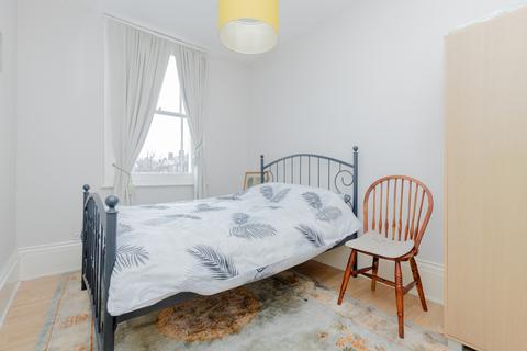 2 bedroom flat to rent, Lorrimore Road, London