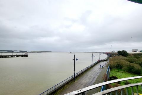 30 Wharfside Close, Erith, DA8 1QR