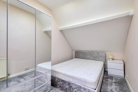Flat 7, 44 Braxted Park, London, SW16 3AU