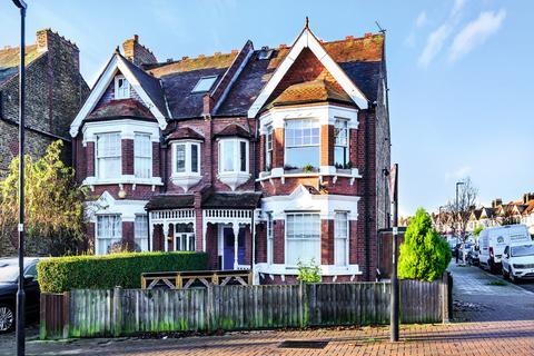 Flat 7, 44 Braxted Park, London, SW16 3AU