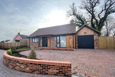 2 bedroom bungalow for sale, Nightingale Close, Melton, Woodbridge, Suffolk, IP12