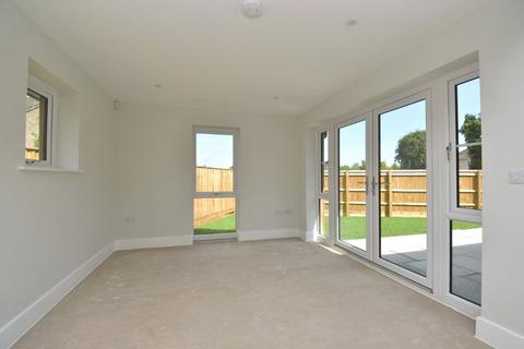 2 bedroom bungalow for sale, Nightingale Close, Melton, Woodbridge, Suffolk, IP12