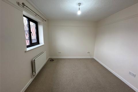 2 bedroom semi-detached house to rent, Robin Court, Kidderminster, DY10