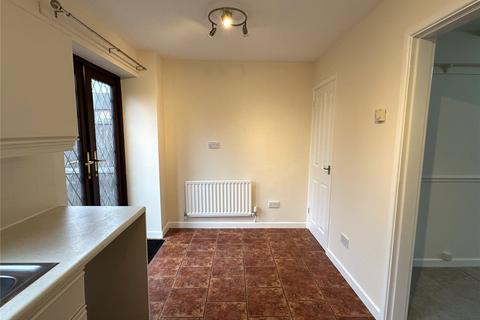 2 bedroom semi-detached house to rent, Robin Court, Kidderminster, DY10