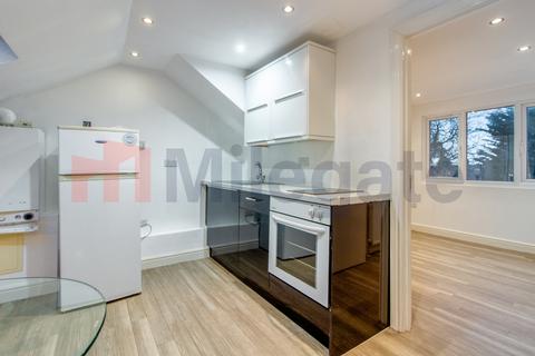 1 bedroom flat to rent, Station Road, London NW4