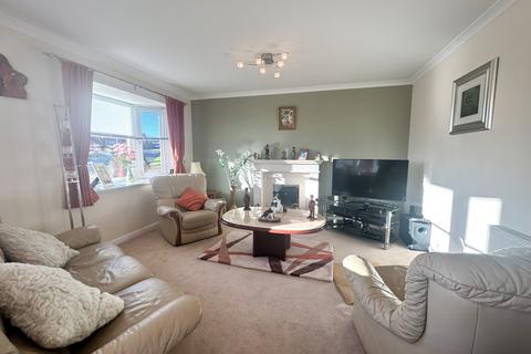 25 Elms Crescent, Maybole, KA19 8BF