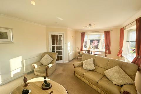 25 Elms Crescent, Maybole, KA19 8BF