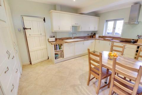 74 Elm Road, Earley, Reading, RG6 5TR