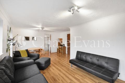9 Horseshoe Close, London, E14 3EP