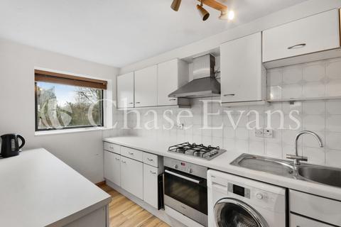 9 Horseshoe Close, London, E14 3EP