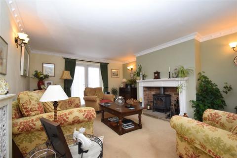 Lilac Cottage Bridge Close, Burniston, Scarborough, YO13 0HS