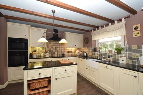 Lilac Cottage Bridge Close, Burniston, Scarborough, YO13 0HS