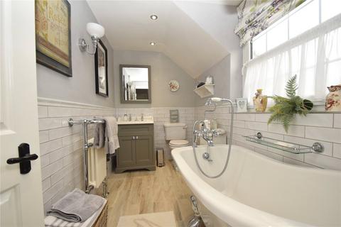 Lilac Cottage Bridge Close, Burniston, Scarborough, YO13 0HS