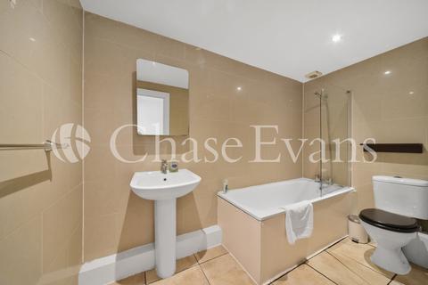 Flat 3, 11 Glebe Road, London, E8 4BD