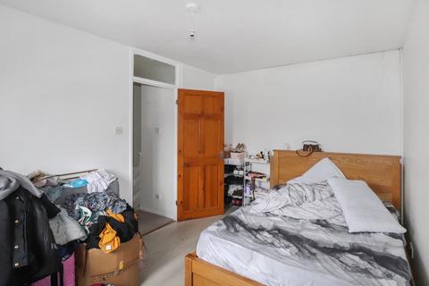 28 Halifield Drive, Belvedere, DA17 5RS