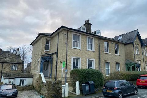 4 bedroom semi-detached house for sale, Belmont Street, Huddersfield, West Yorkshire, HD1