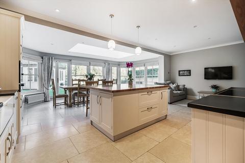 20 Hazel Grove, Kingwood, Henley-on-thames, RG9 5NH