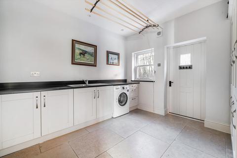 20 Hazel Grove, Kingwood, Henley-on-thames, RG9 5NH