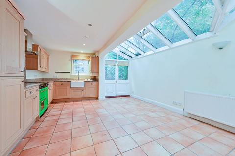 29 Aldensley Road, London, W6 0DH