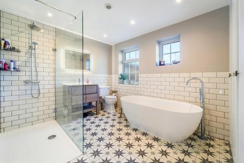 55 Layton Road, Brentford, TW8 0PX